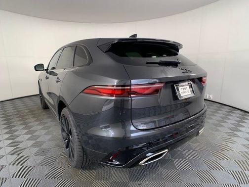 2024 Jaguar F-PACE P400 R-Dynamic S