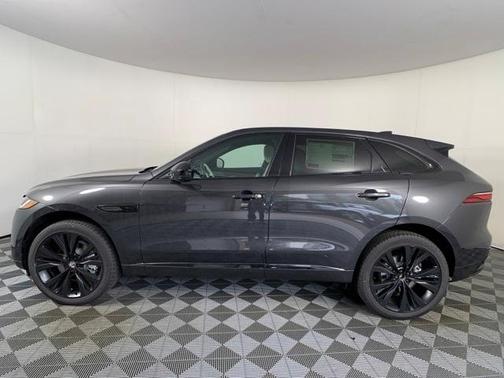 2024 Jaguar F-PACE P400 R-Dynamic S