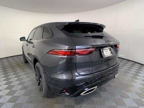 2024 Jaguar F-PACE P400 R-Dynamic S