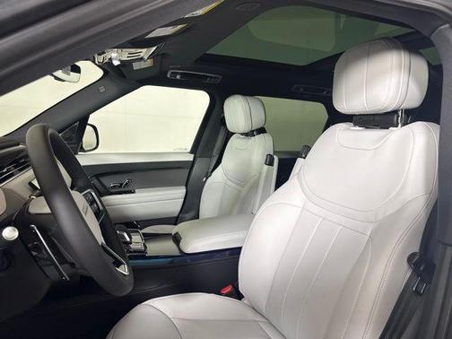 2025 Land Rover Range Rover Sport P360 SE