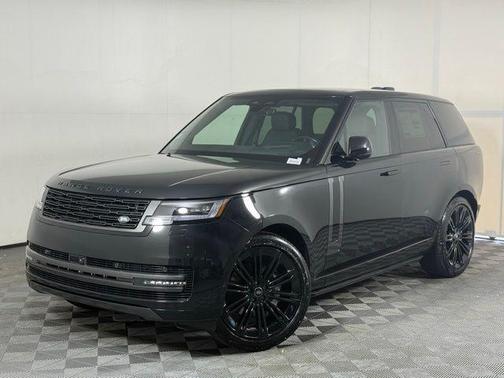 2025 Land Rover Range Rover P400 SE