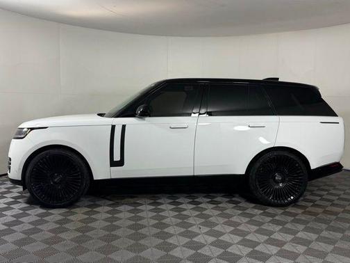 2024 Land Rover Range Rover P530 SE