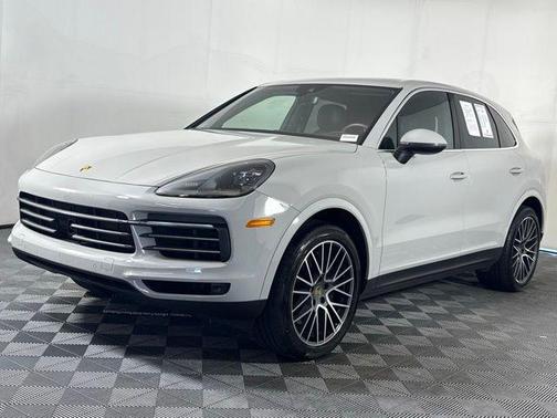 2023 Porsche Cayenne Base