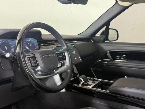 2023 Land Rover Range Rover P530 SE