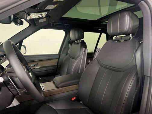 2026 Land Rover Range Rover P400 SE