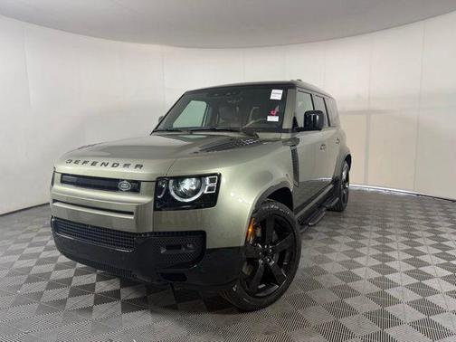 2025 Land Rover Defender P400 X-Dynamic SE