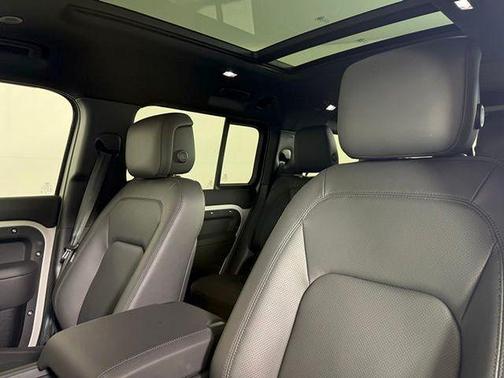 Borasco Grey 2026 Land Rover Defender P400 X-Dynamic SE