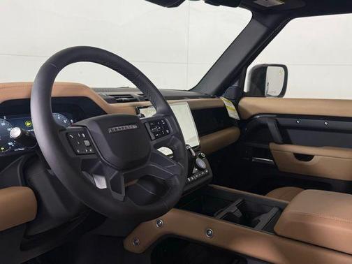 2026 Land Rover Defender P400 X-Dynamic SE