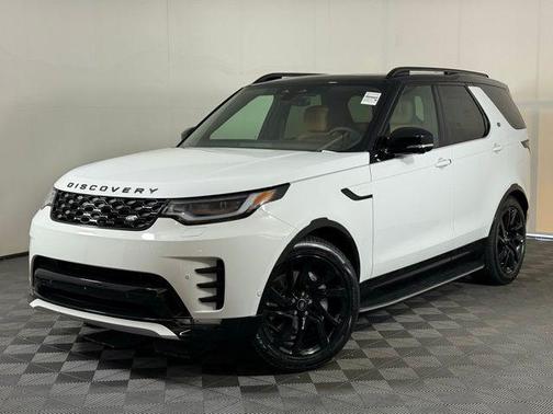 2025 Land Rover Discovery P300 Dynamic SE