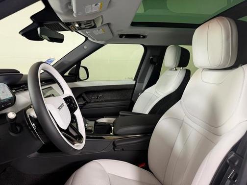 2025 Land Rover Range Rover Sport P460 Dynamic SE