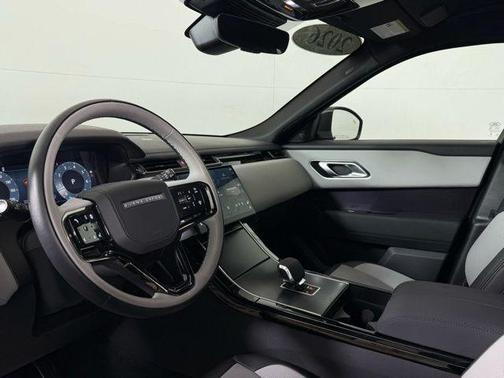 2026 Land Rover Range Rover Velar Dynamic SE