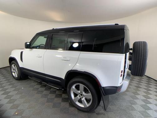 2025 Land Rover Defender P300