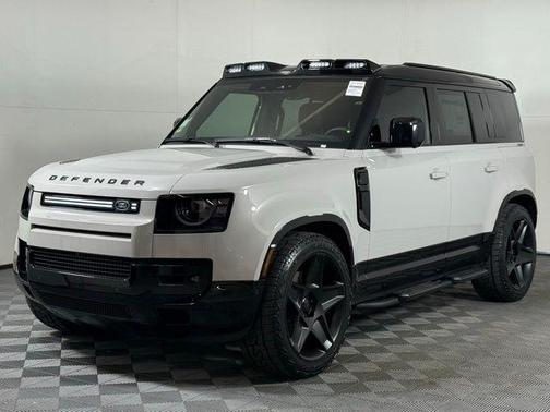 2026 Land Rover Defender 110 X-Dynamic SE