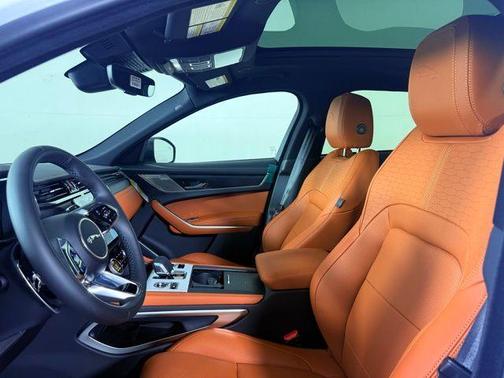 Fuji White 2026 Jaguar F-PACE P250 R-Dynamic S
