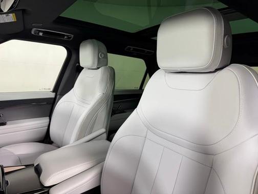 2025 Land Rover Range Rover Sport P360 S
