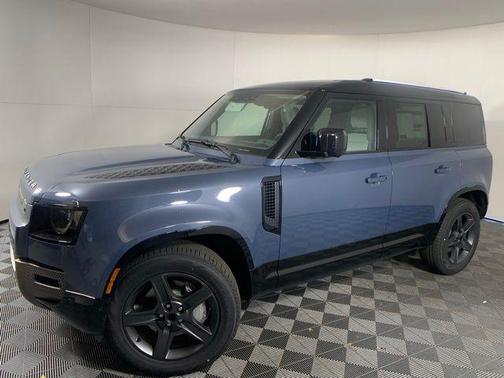 2025 Land Rover Defender P400 X-Dynamic SE
