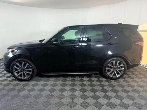 2025 Land Rover Discovery P360 Dynamic SE