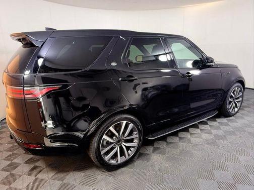 2025 Land Rover Discovery P360 Dynamic SE