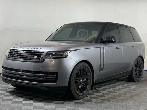 2025 Land Rover Range Rover P530 SE