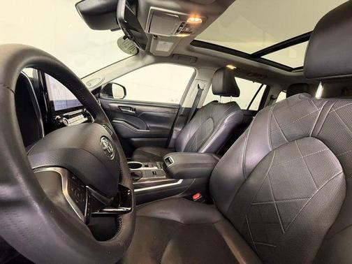 2020 Toyota Highlander Platinum