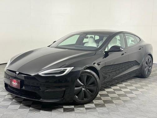2022 Tesla Model S Base