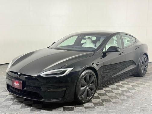 2022 Tesla Model S Base
