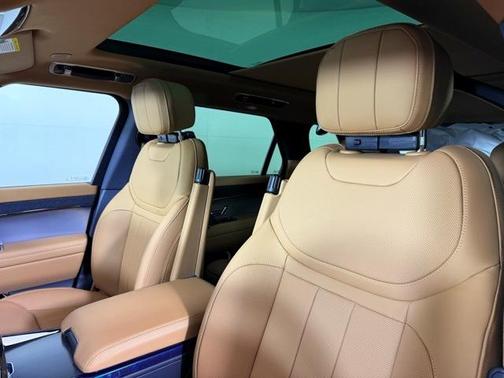 2025 Land Rover Range Rover Sport P360 SE