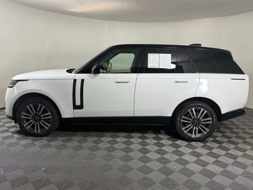 2023 Land Rover Range Rover P530 SE