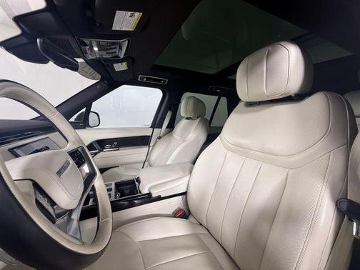 2023 Land Rover Range Rover P530 SE