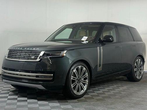 2026 Land Rover Range Rover P530 SE