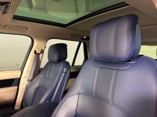 2022 Land Rover Range Rover P525 HSE Westminster