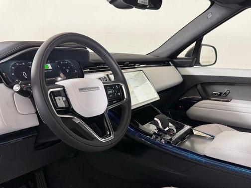 2025 Land Rover Range Rover Sport P360 SE
