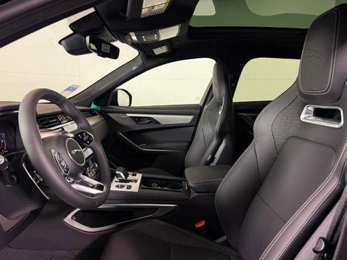 2026 Jaguar F-PACE P250 R-Dynamic S
