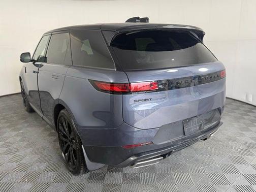 2025 Land Rover Range Rover Sport P360 SE