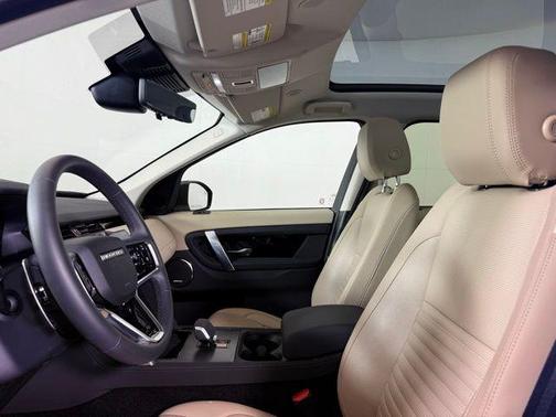 2025 Land Rover Discovery Sport S