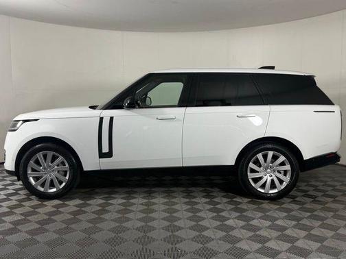 2023 Land Rover Range Rover P400 SE