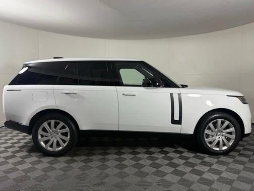 2023 Land Rover Range Rover P400 SE