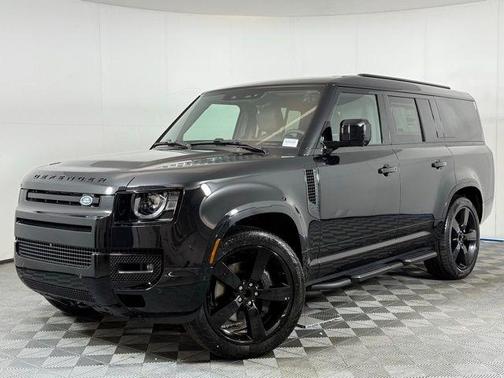 2025 Land Rover Defender P400 X-Dynamic SE