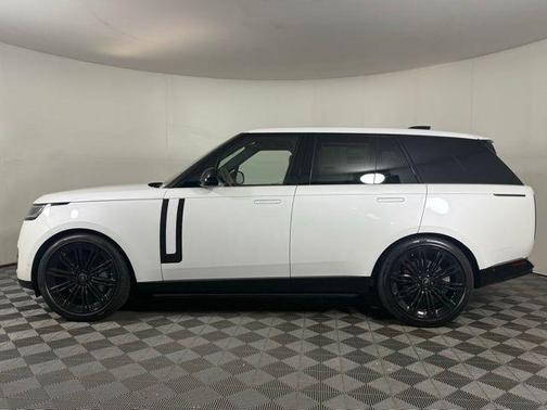 2025 Land Rover Range Rover P530 SE