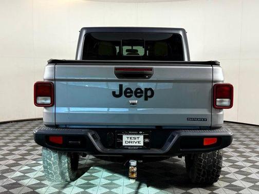 2020 Jeep Gladiator Sport