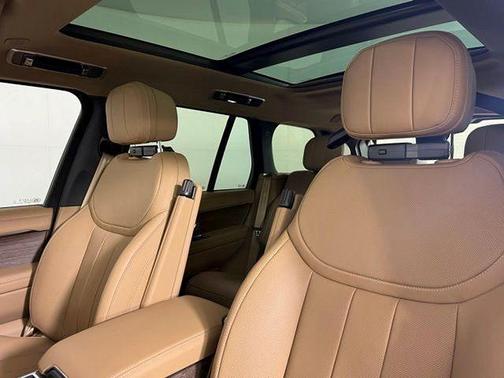 Belgravia Green 2026 Land Rover Range Rover P400 SE