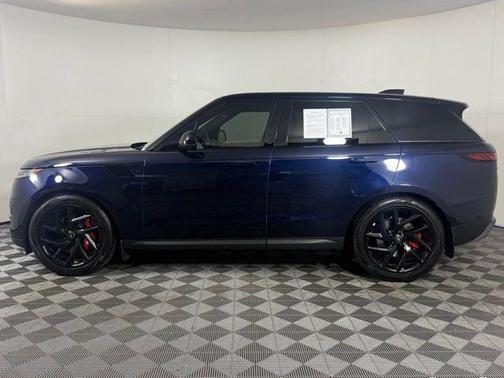 2023 Land Rover Range Rover Sport SE
