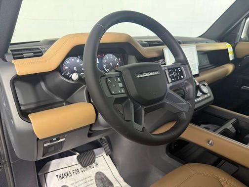 2025 Land Rover Defender P400 X-Dynamic SE