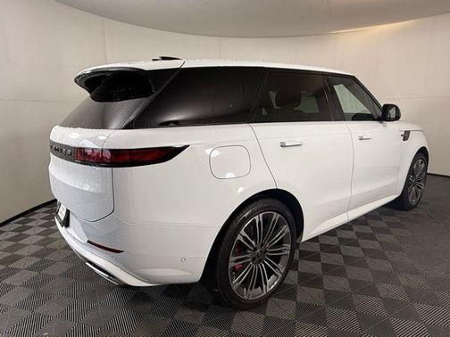 2025 Land Rover Range Rover Sport P460 Dynamic SE