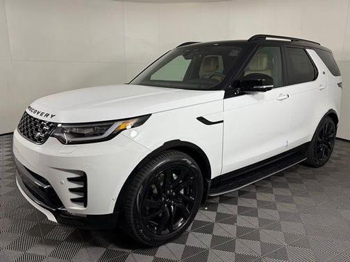 2025 Land Rover Discovery P300 Dynamic SE