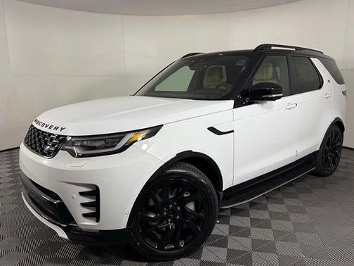 2025 Land Rover Discovery P300 Dynamic SE