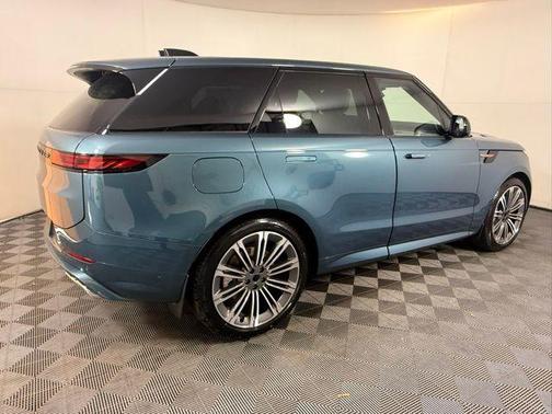 2025 Land Rover Range Rover Sport P530 Dynamic SE