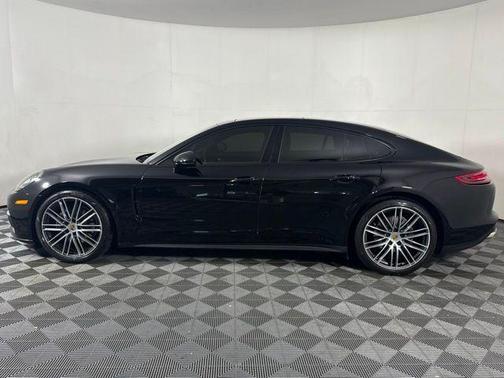 2020 Porsche Panamera 4