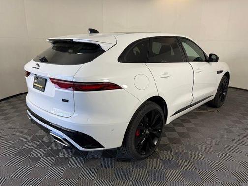 2026 Jaguar F-PACE P400 R-Dynamic S