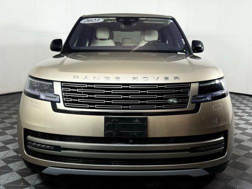 2023 Land Rover Range Rover P530 SE